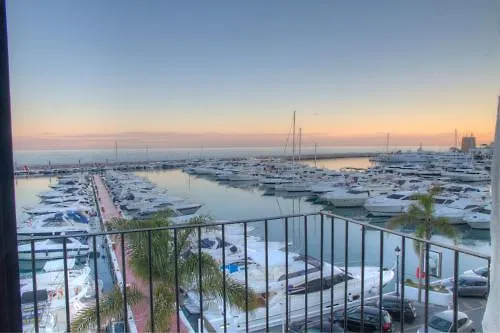 Puerto Banus First Line With Sea And Marina Views 마르베야