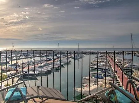 Puerto Banus First Line With Sea And Marina Views 公寓 马尔韦利亚