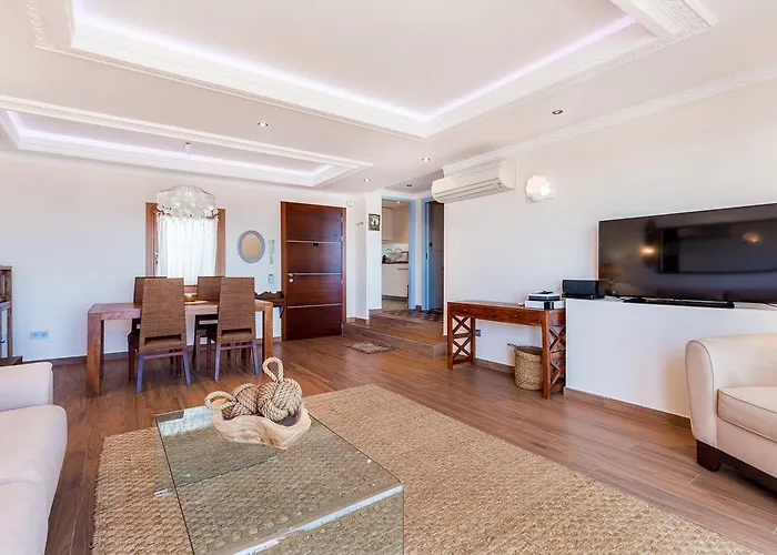 Apartment Puerto Banus First Line With Sea And Marina Views