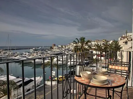 Puerto Banus First Line With Sea And Marina Views 马尔韦利亚